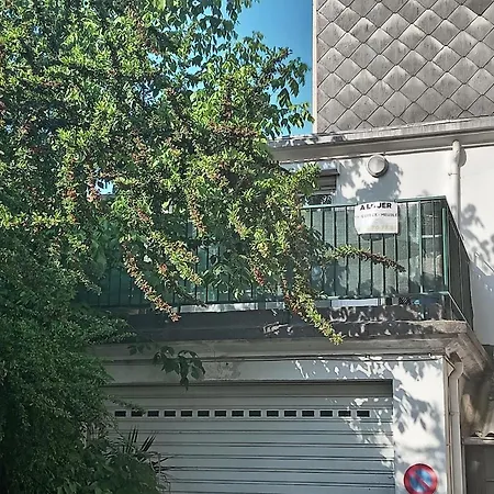 Apartment T1 Duplex Dans Immeuble Individuel